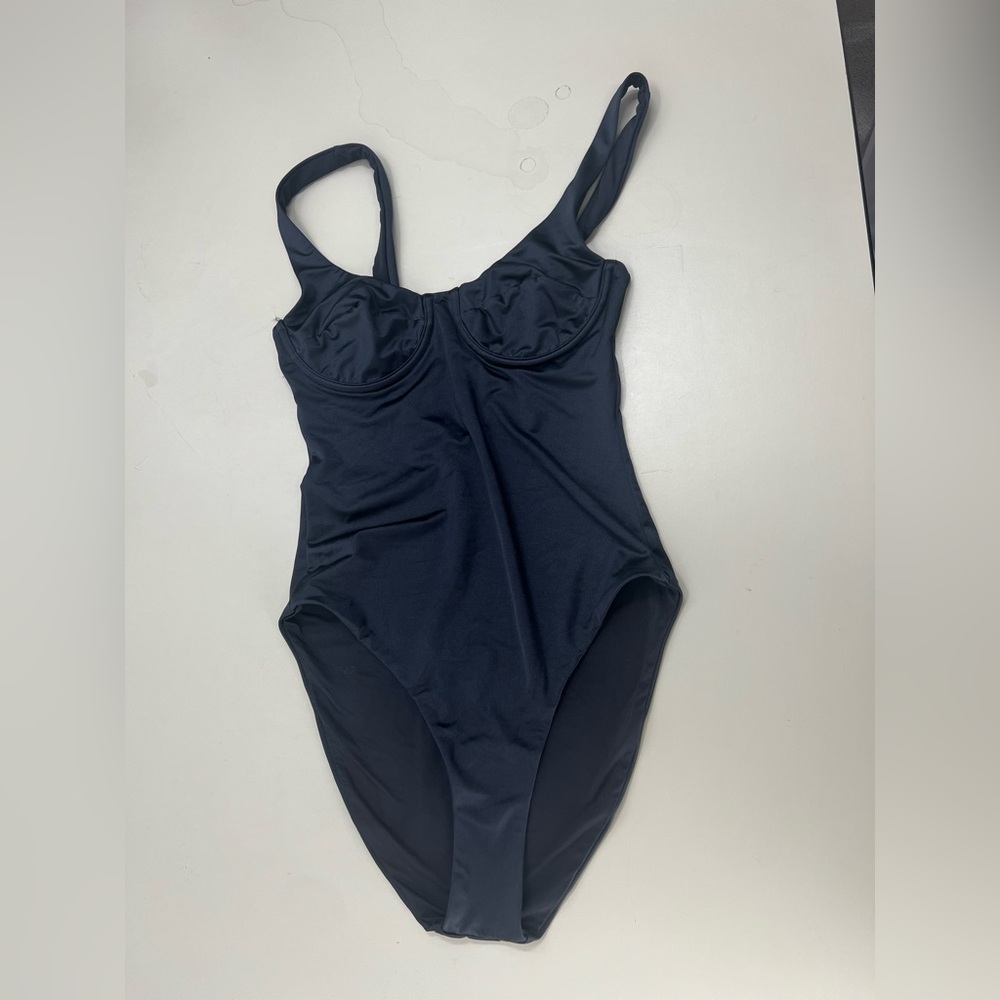 Weworewhat revolve one piece swimsuit